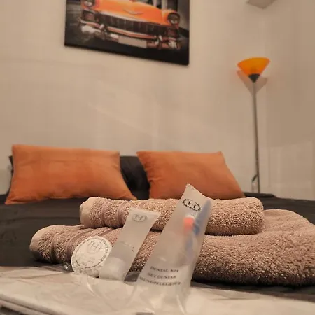 Apartment Old Town - Victoriei 3 *